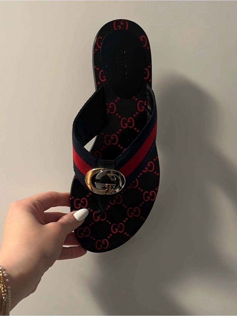 Brand new never worn Gucci Women's Black and Red Sandals